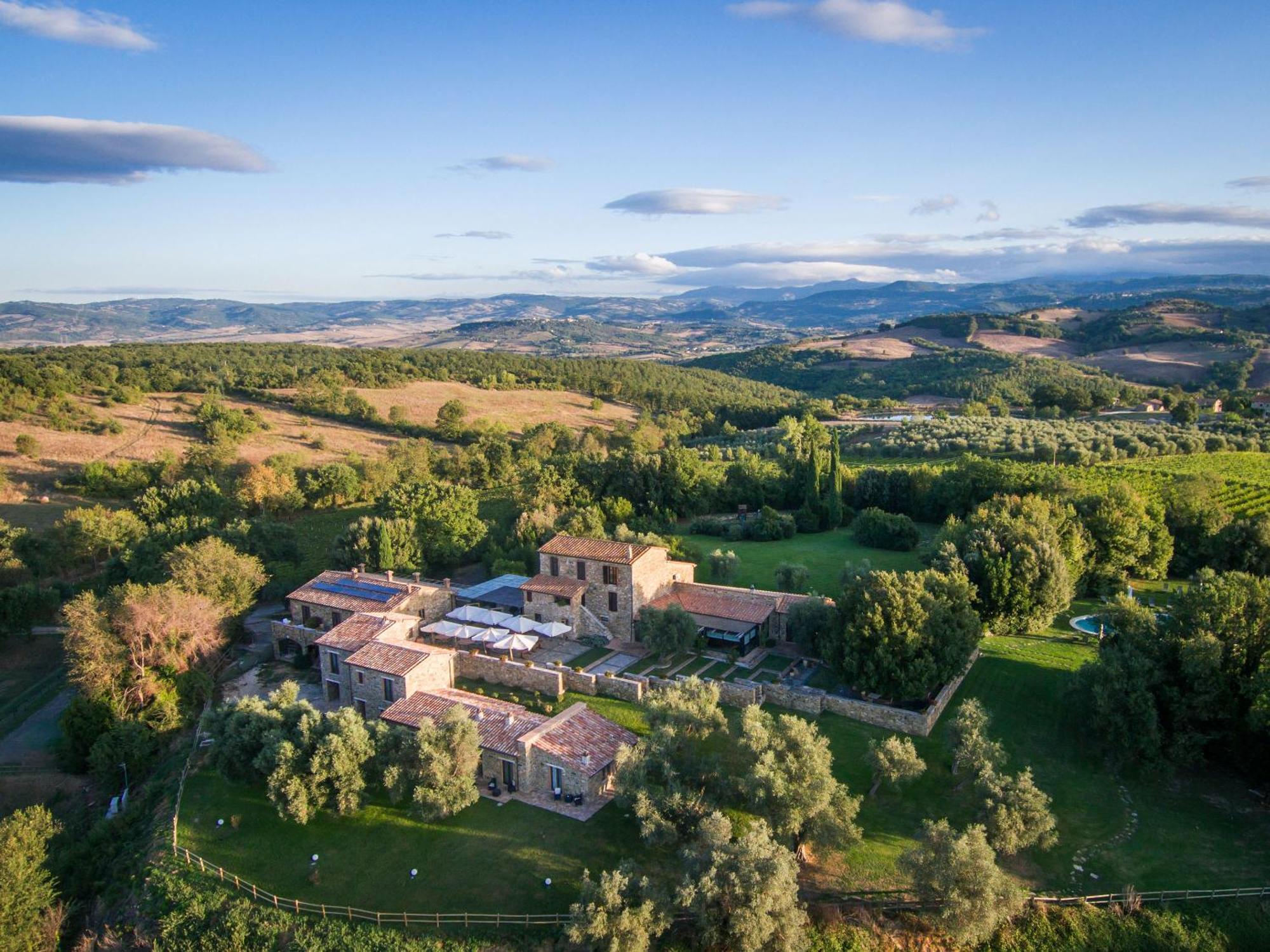 Fattoria Pianetti Guest House Manciano Exterior photo