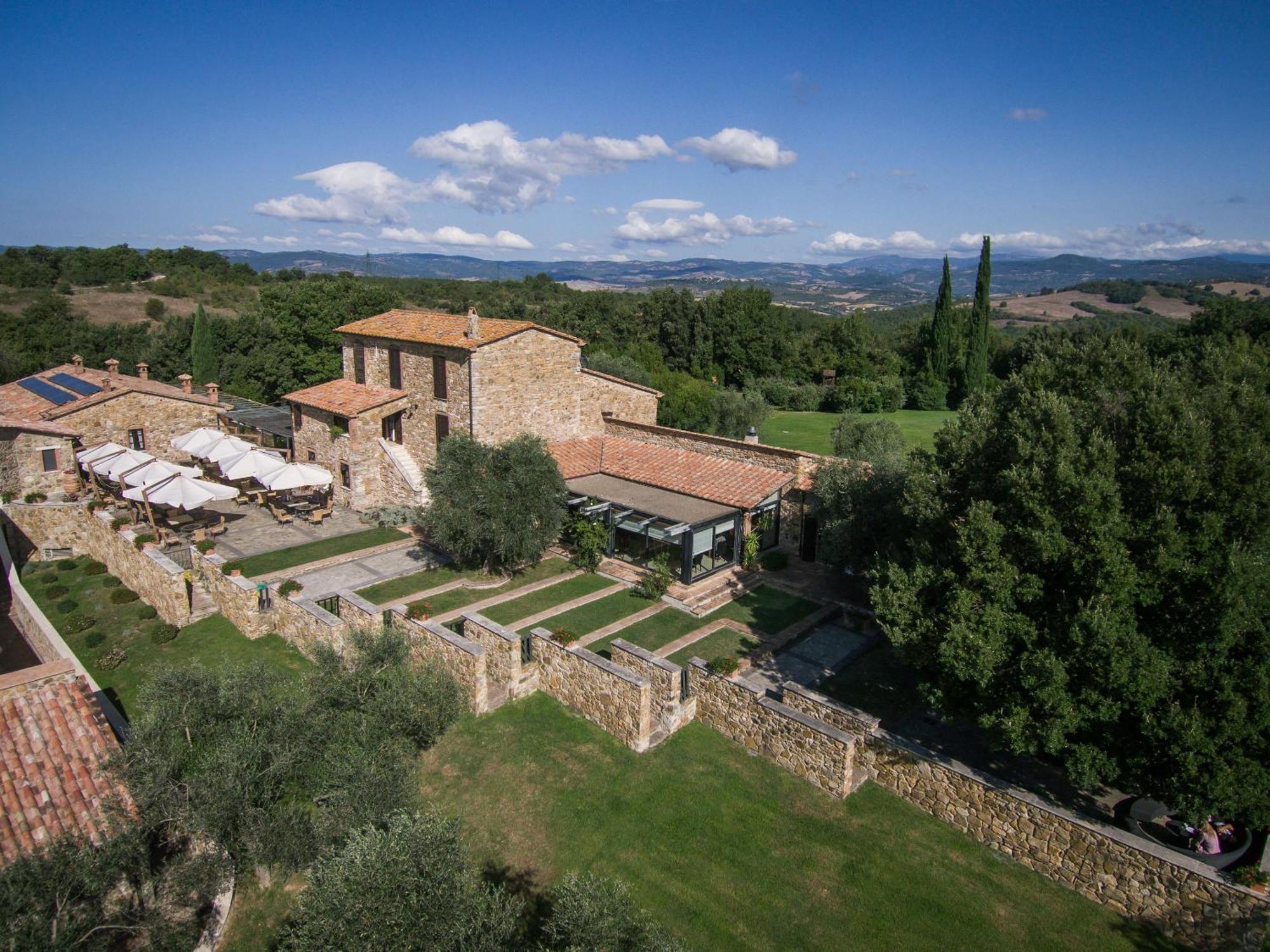 Fattoria Pianetti Guest House Manciano Exterior photo