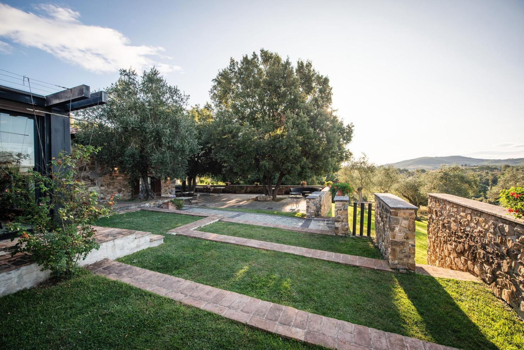 Fattoria Pianetti Guest House Manciano Exterior photo